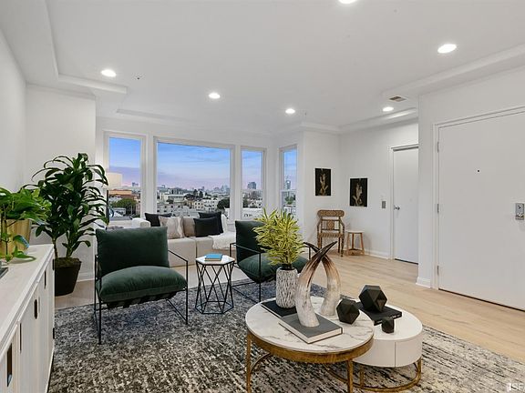 2nd image of 37 Hancock St