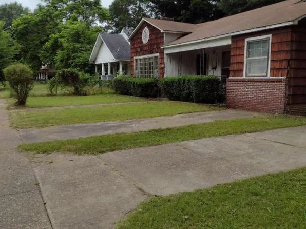802 E Sullenberger Ave, Malvern, AR 72104