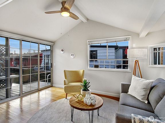 5th image of 2031 Fairview Avenue E #N