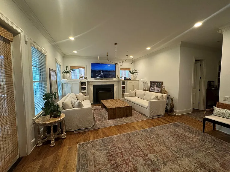 3015 Viscount St — Photo 12