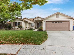 184 N Burgan Ave, Fresno, CA 93727