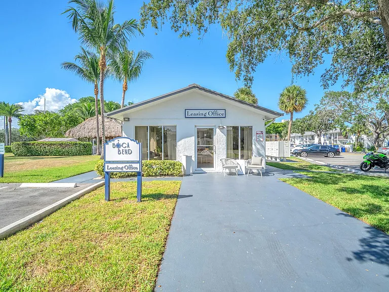 Boca Bend Marina — Photo 23