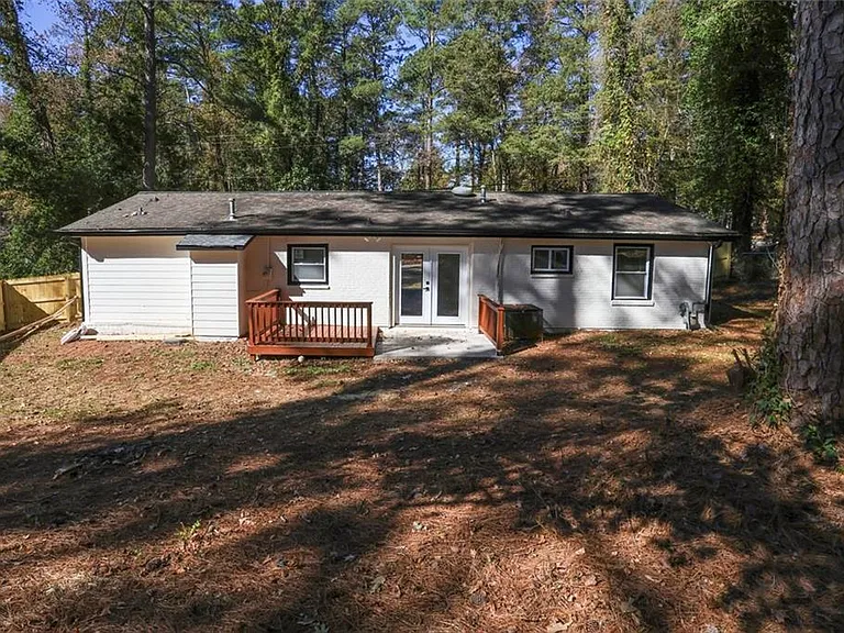 1508 Peachcrest Rd — Photo 25