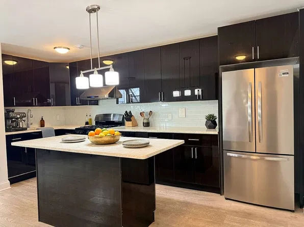 60-11 Broadway APT 5E, Woodside, NY 11377