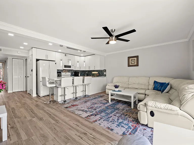 2763 Woodgate Ln #301 — Photo 10