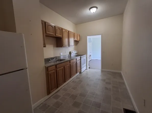 229 S Main St APT 4, Cortland, NY 13045