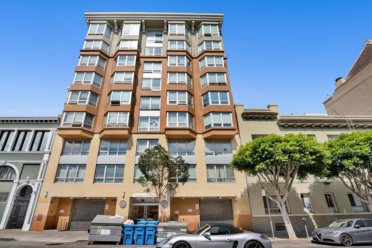 Building Photo - 650 Turk St #205