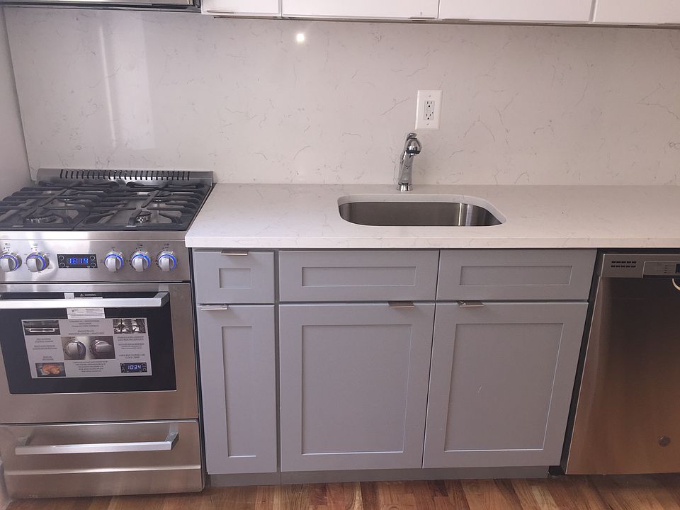 1st image of 859 42nd St APT 3E