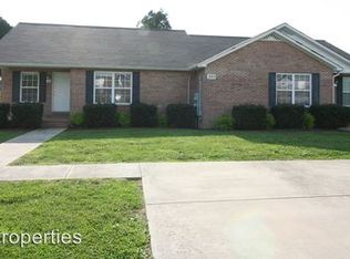 885 Kinniard Rd, Cookeville, TN 38501