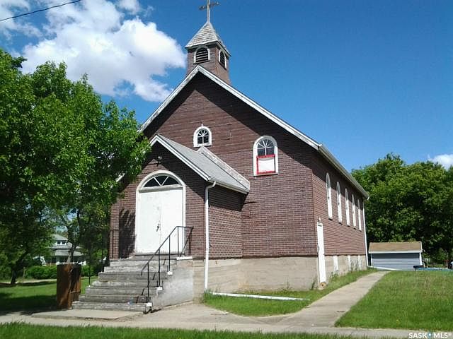 1st image of 108 Prairie St