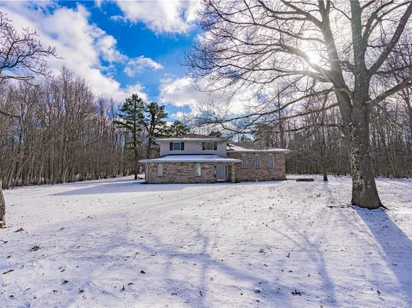 551 Birch Rd, Hazleton, PA 18202