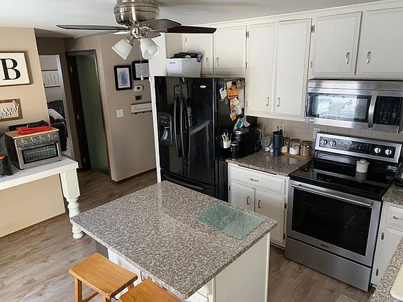 3rd image of 2180 Spring Creek Cir