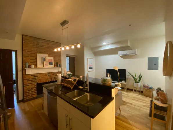925 N Calvert St #1R, Baltimore, MD 21202