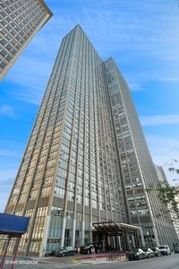 655 W Irving Park Rd APT 2616, Chicago, IL, 60613