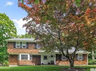 39 Briarcliff Rd, Shoreham, NY 11786