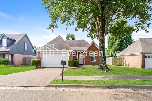 5615 Walden Ridge Dr Photo 1