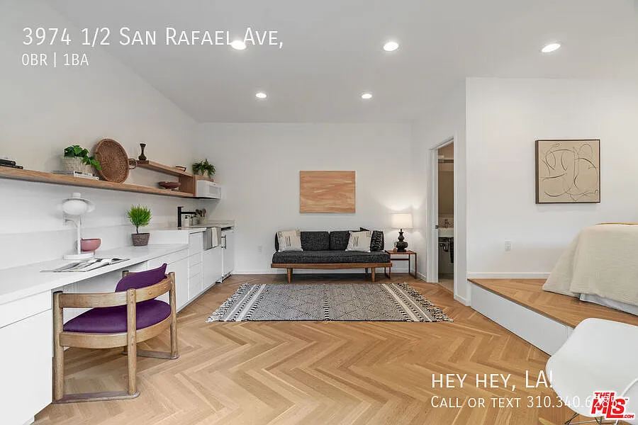 Updated Guest House | Mount Washington | Laundry + EV Parking | Private Deck + Views | Internet I... — Photo 4