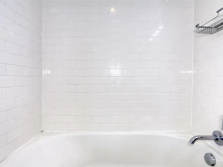 389 Washington St #20A — Photo 20
