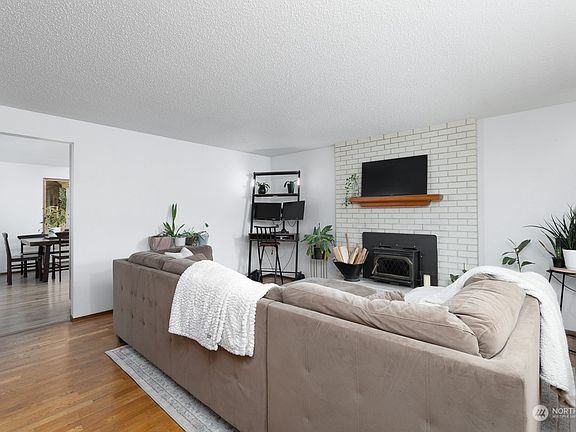 5th image of 107 173rd Street E