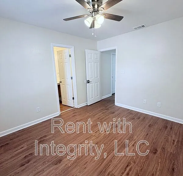 1352 Ocala Rd #B — Photo 9
