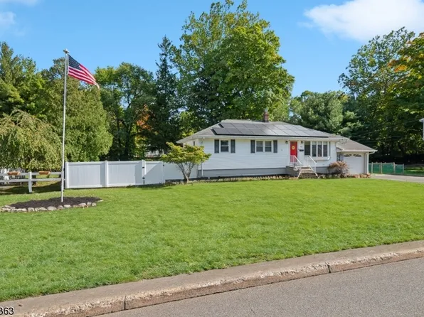 53 Riverview Ter, Riverdale Boro, NJ 07457