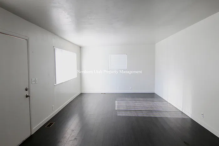 2 Front Room_01082024