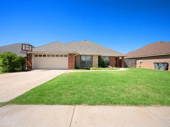 3608 NE Richmond St, Lawton, OK 73507