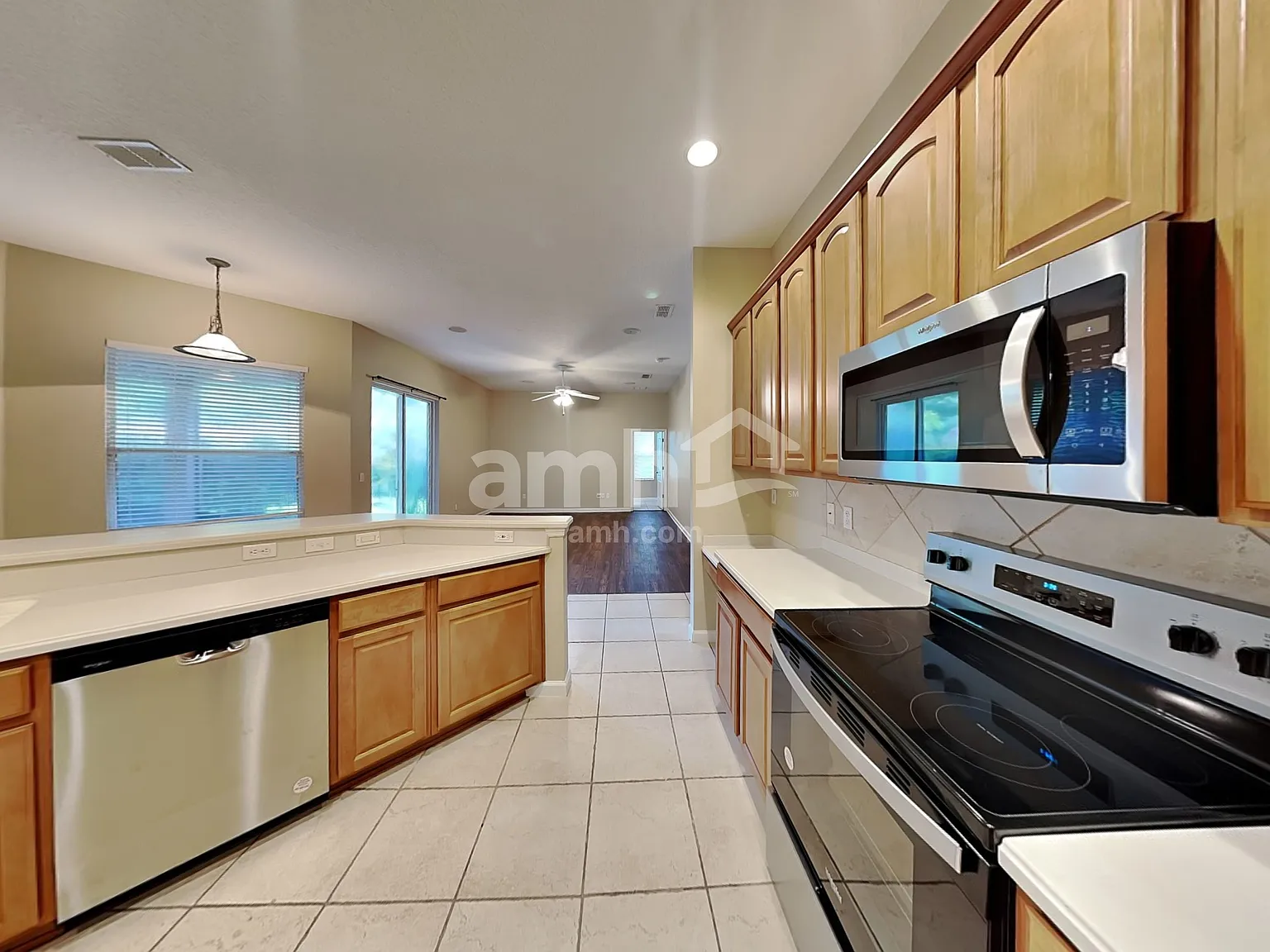 5 bed, 3.0 bath, 2647 sqft, $3,090 — Photo 3