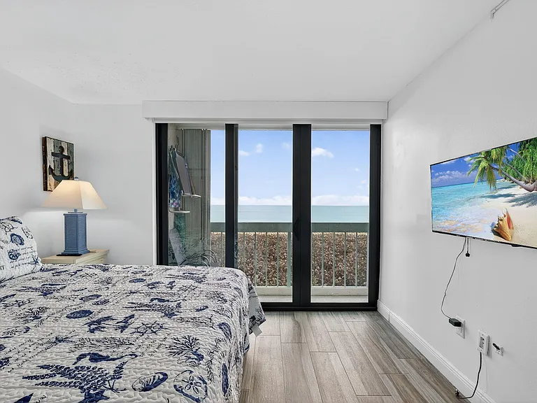 9940 S Ocean Dr #202 — Photo 11
