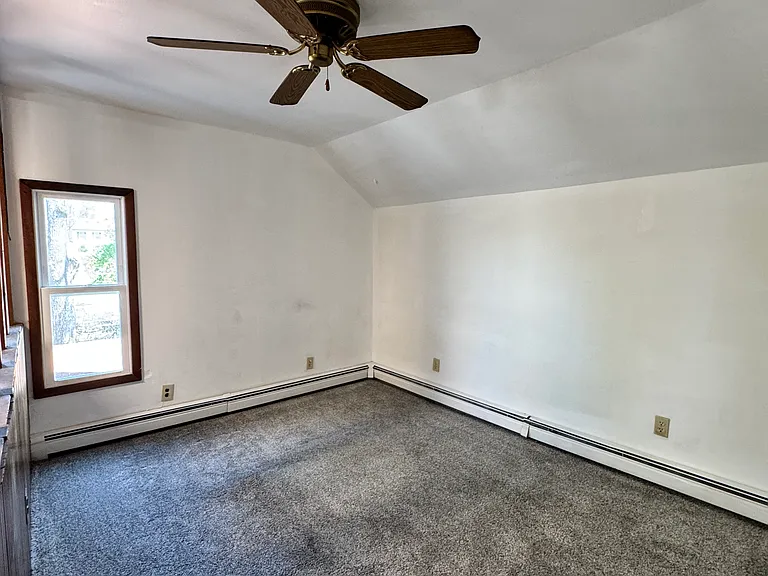 20 W Academy St #2 — Photo 4