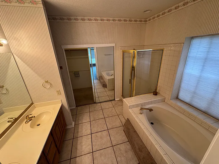 2214 Encino Clf — Photo 9