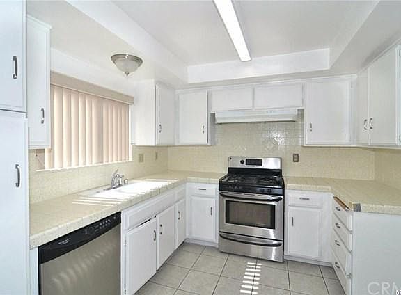 4th image of 620 N Kenwood St Unit 101