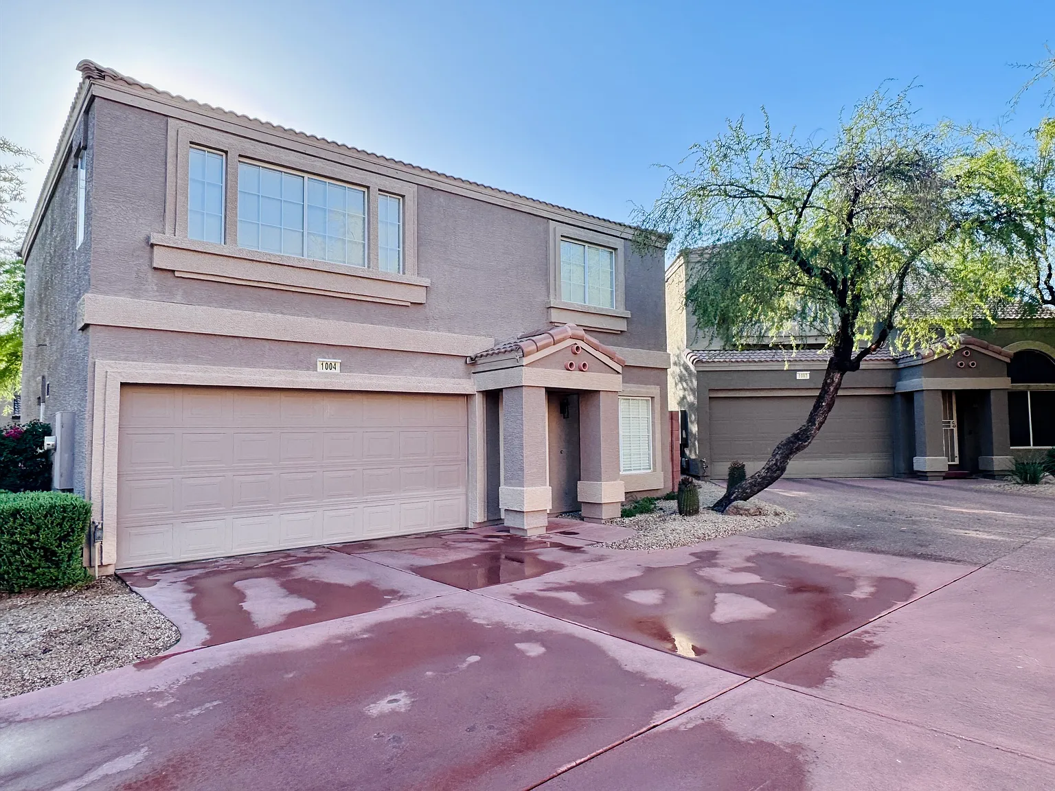 3 bed, 2.5 bath, 1583 sqft, $2,300 — Photo 1
