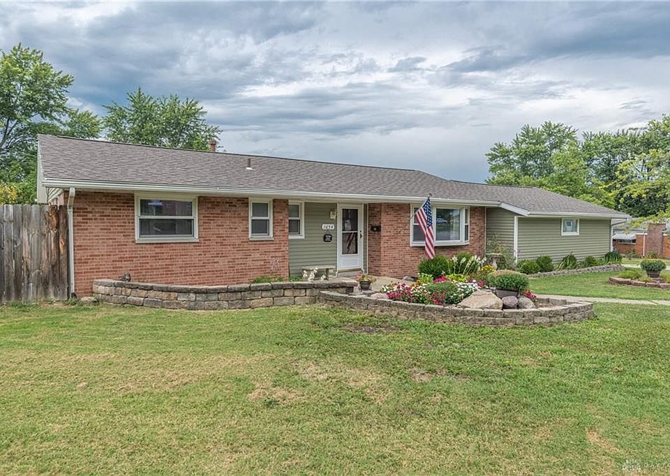 1st image of 1654 Carolyn Dr