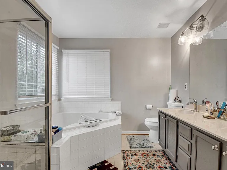 320 Kalorama Rd — Photo 12