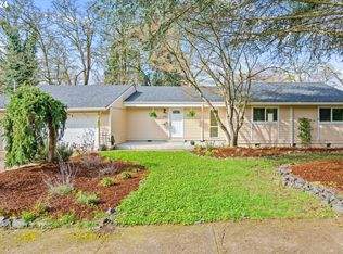 1750 Mistletoe St, Eugene, OR 97402