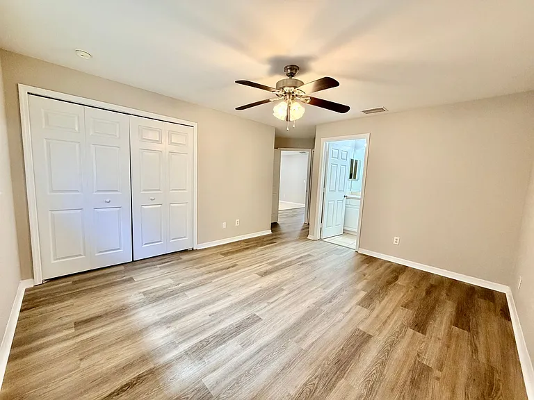348 Bell Blvd S — Photo 14