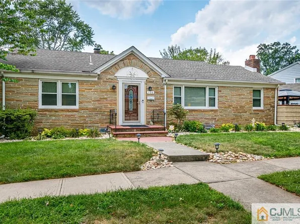 120 S 11th Ave, Highland Park, NJ 08904