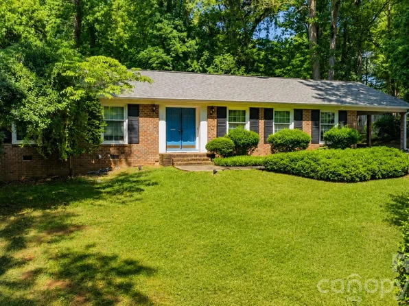 13 Mayflower Ln #3, Lexington, NC 27295
