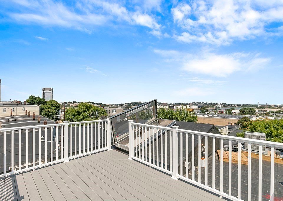 1st image of 43 Wordsworth St #3