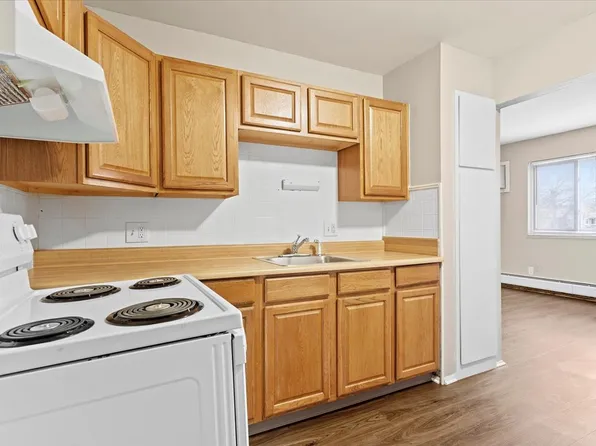 1778 Goddard Rd, Lincoln Park, MI