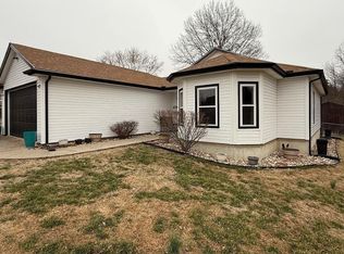 612 Airway Dr, Fulton, MO 65251