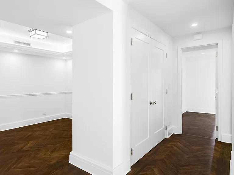 1085 Park Ave #4B — Photo 4
