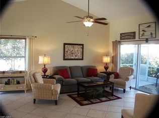 554 Windsor Sq #4-101, Naples, FL 34104