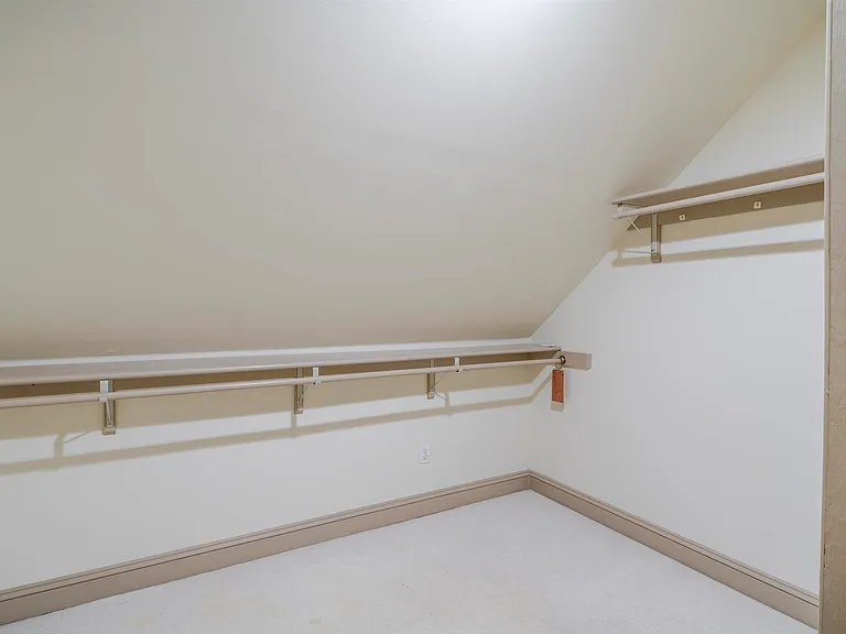 3125 Beau Mont Farm Rd — Photo 44