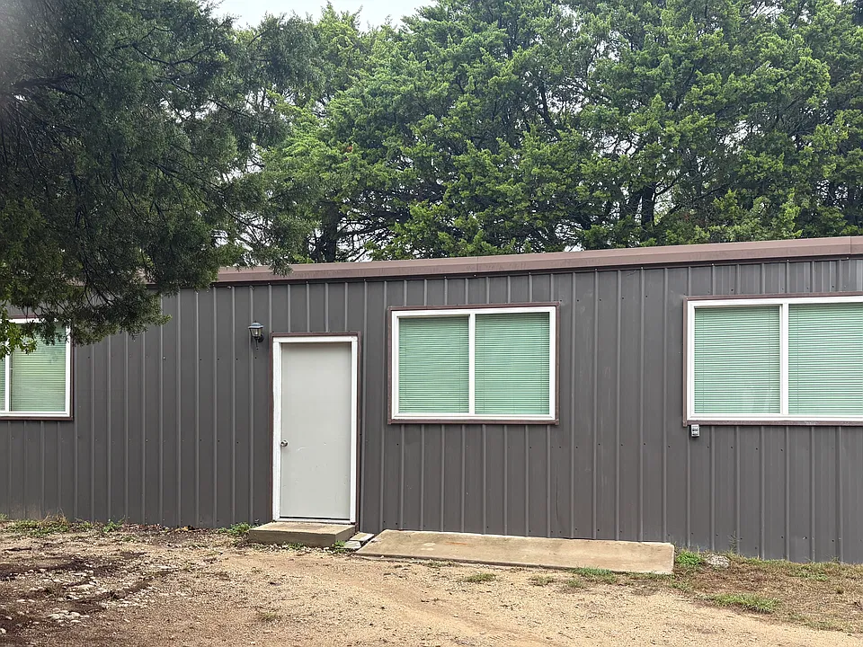 141 Edgehill Dr