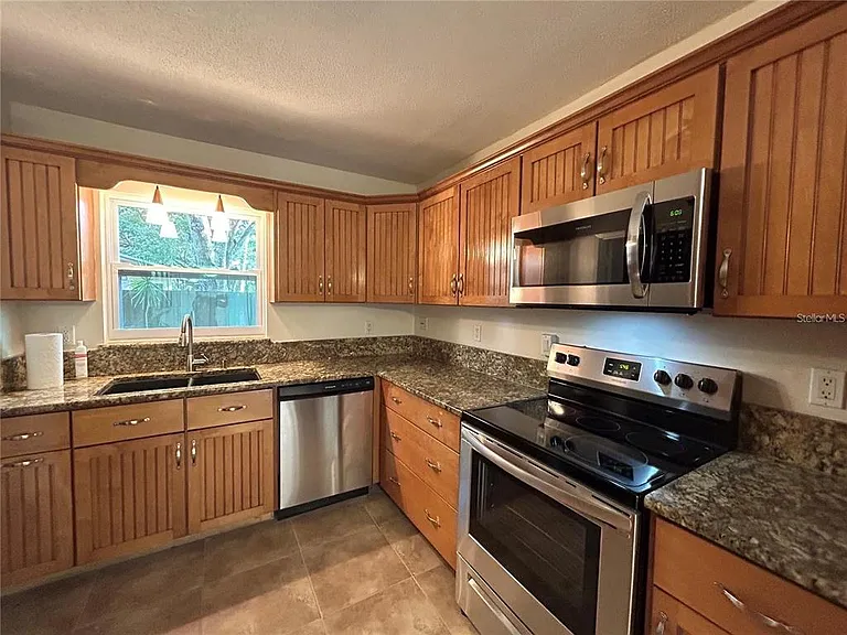 3646 Radnor Pl — Photo 9