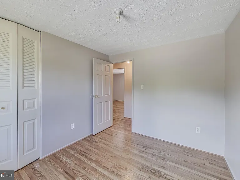 9217 Briarchip St — Photo 23