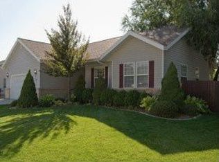 7944 S Pinewood Dr, Sandy, UT 84094