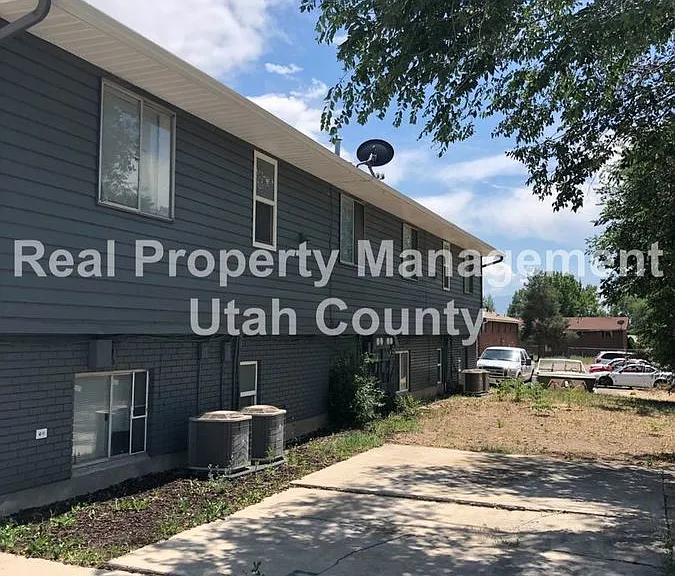 1054 S Ellen Cir — Photo 4